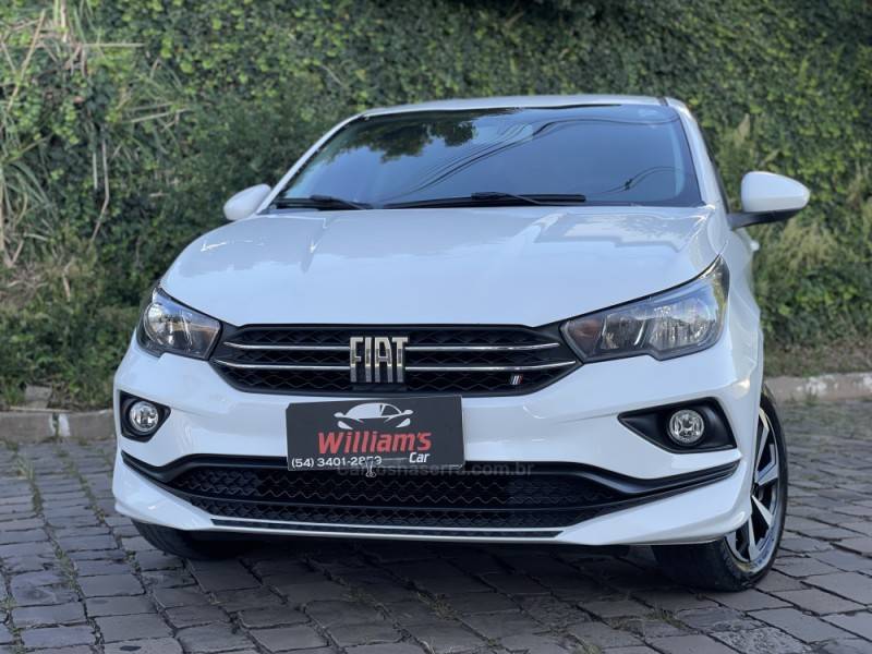 FIAT - CRONOS - 2023/2023 - Branca - R$ 75.500,00