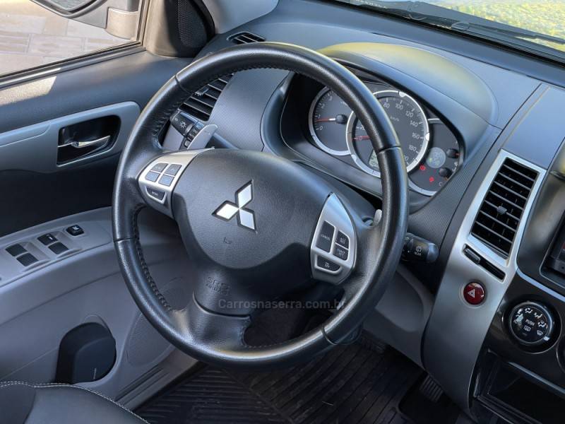 MITSUBISHI - PAJERO DAKAR - 2017/2018 - Cinza - R$ 166.900,00