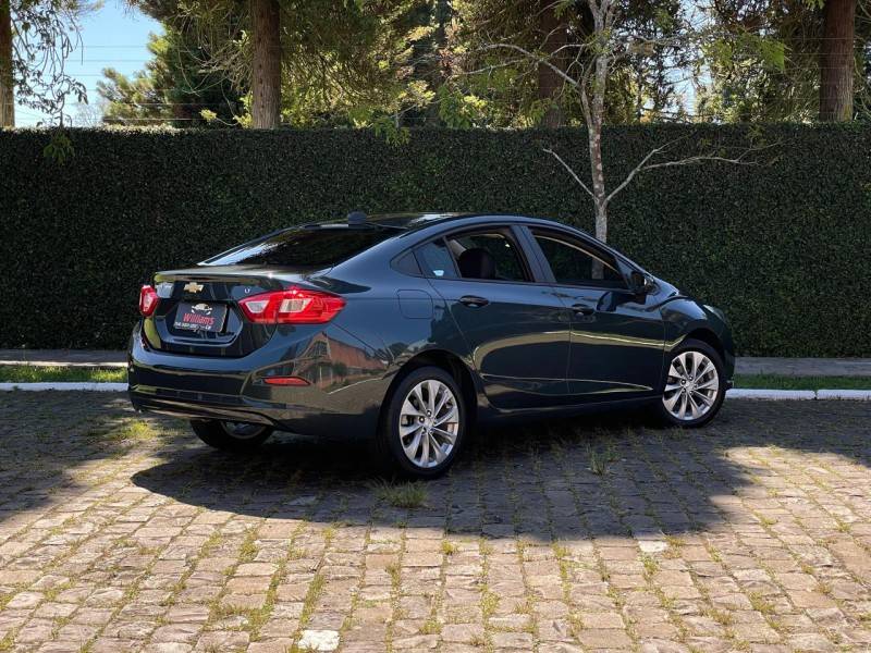 CHEVROLET - CRUZE - 2017/2018 - Azul - R$ 79.900,00