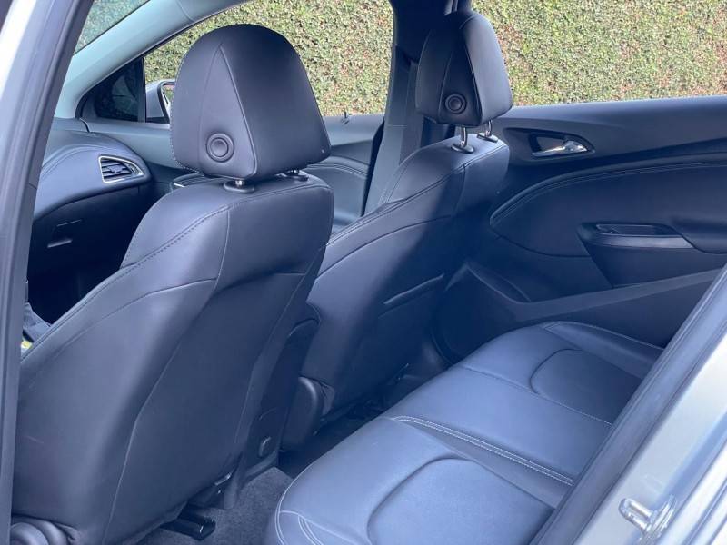 CHEVROLET - CRUZE - 2021/2021 - Prata - R$ 99.900,00