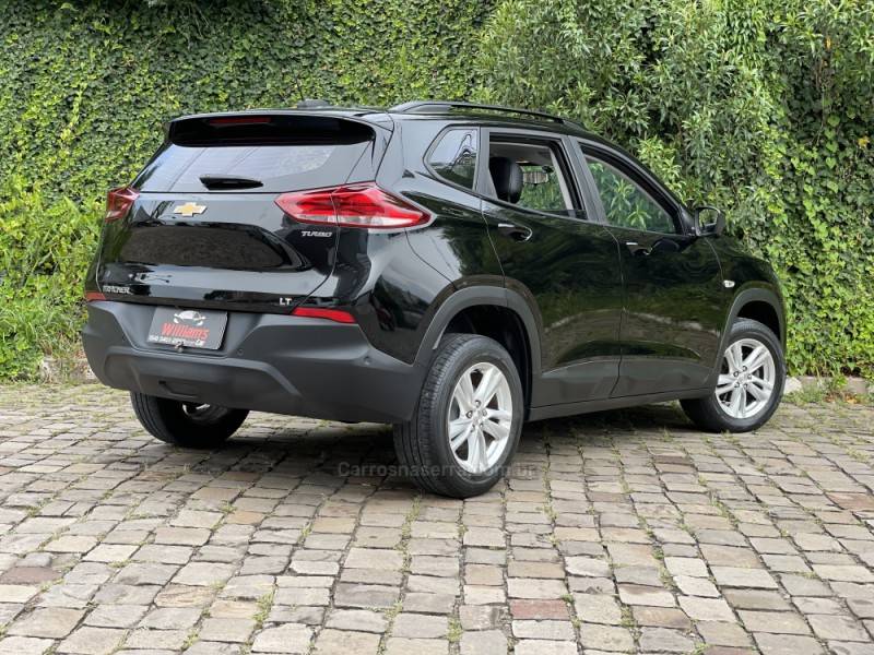 CHEVROLET - TRACKER - 2021/2022 - Preta - R$ 99.900,00