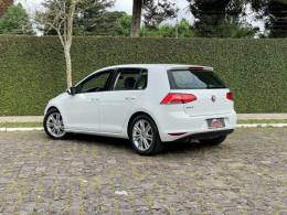 VOLKSWAGEN - GOLF - 2015/2016 - Branca - R$ 75.900,00