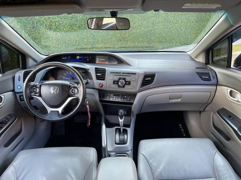 HONDA - CIVIC - 2012/2013 - Prata - R$ 66.900,00