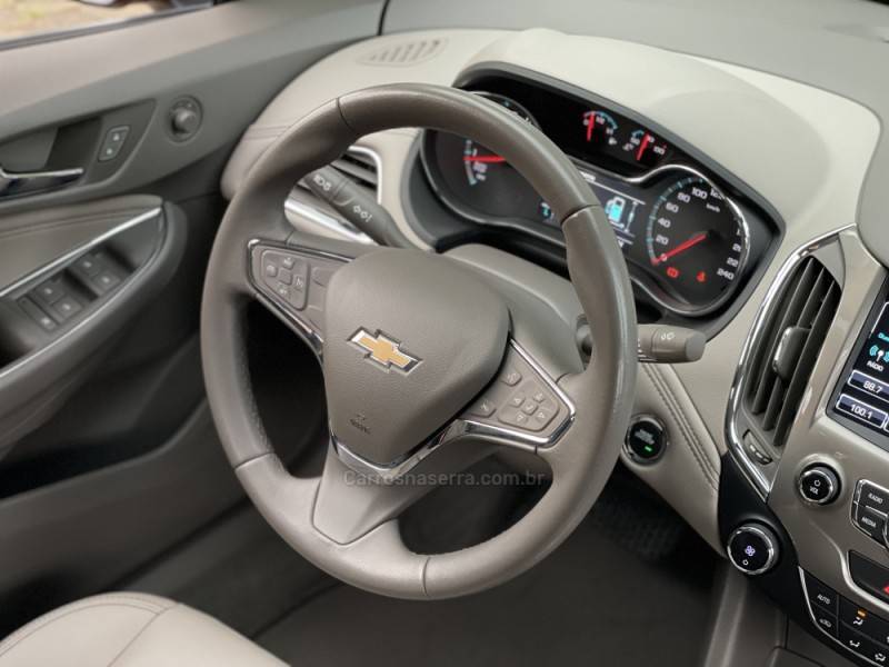 CHEVROLET - CRUZE - 2018/2019 - Vermelha - R$ 98.900,00