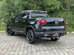 FIAT - TORO - 2016/2017 - Preta - R$ 97.900,00