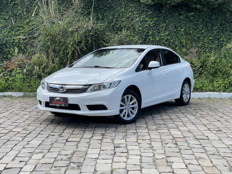HONDA - CIVIC - 2012/2013 - Branca - R$ 63.900,00