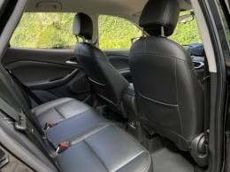 CHEVROLET - TRACKER - 2021/2022 - Preta - R$ 99.900,00