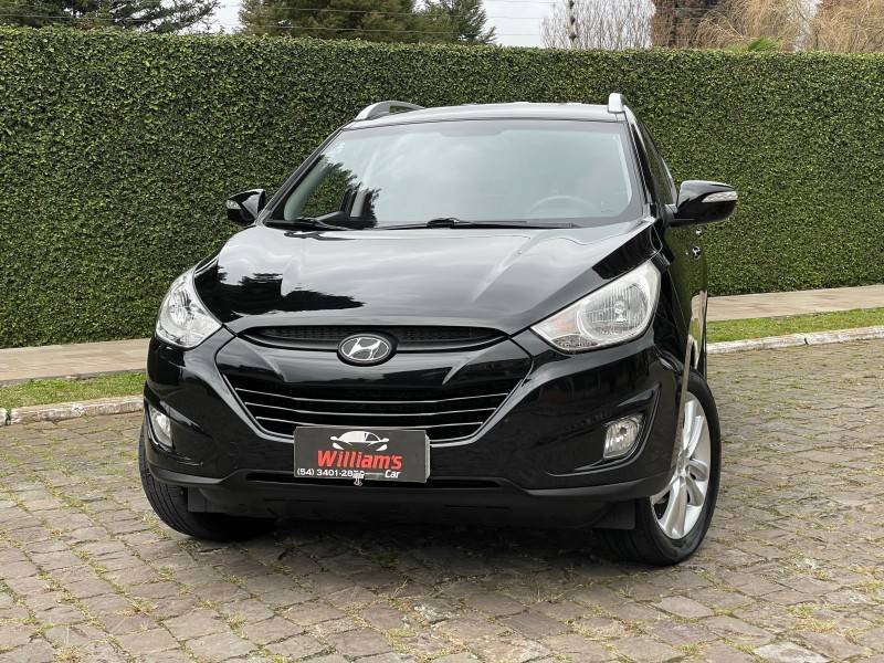 HYUNDAI - IX35 - 2010/2011 - Preta - R$ 58.900,00