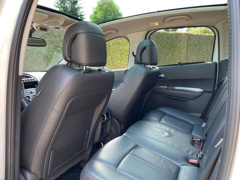 PEUGEOT - 3008 - 2012/2013 - Branca - R$ 43.900,00