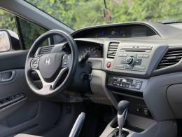 HONDA - CIVIC - 2012/2013 - Branca - R$ 63.900,00