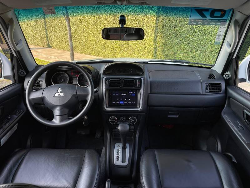 MITSUBISHI - PAJERO TR4 - 2011/2011 - Branca - R$ 79.000,00