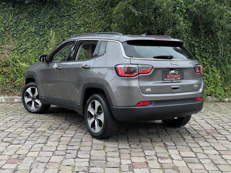 JEEP - COMPASS - 2016/2017 - Cinza - R$ 92.900,00