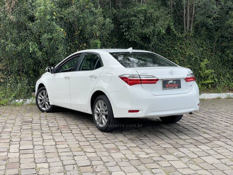 TOYOTA - COROLLA - 2019/2019 - Branca - R$ 108.900,00