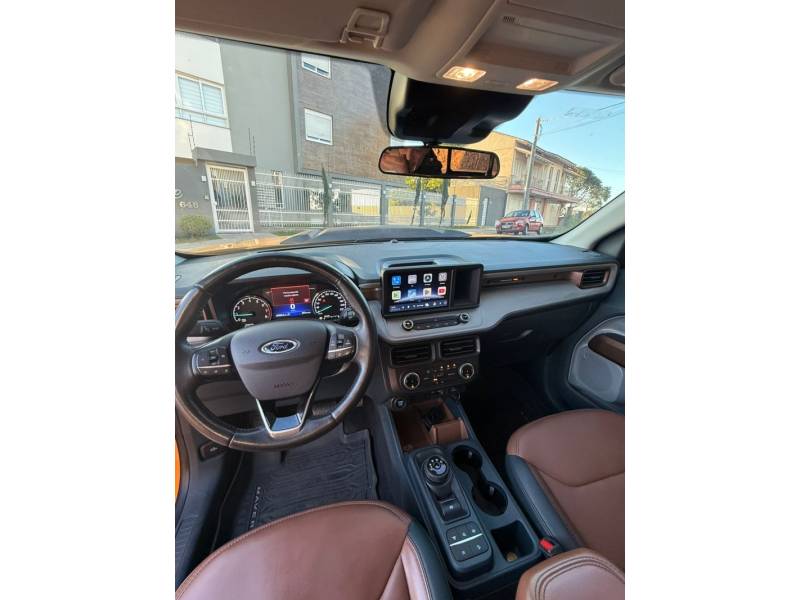 FORD - MAVERICK - 2022/2022 - Laranja - R$ 163.900,00