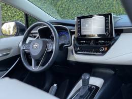 TOYOTA - COROLLA - 2020/2021 - Azul - R$ 135.900,00