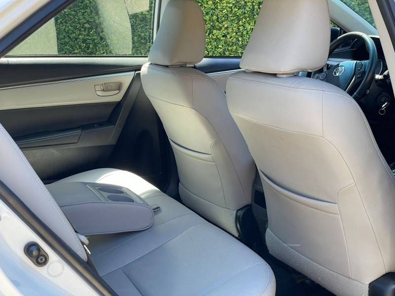 TOYOTA - COROLLA - 2014/2015 - Branca - R$ 83.900,00