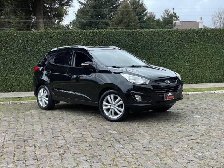 HYUNDAI - IX35 - 2010/2011 - Preta - R$ 58.900,00