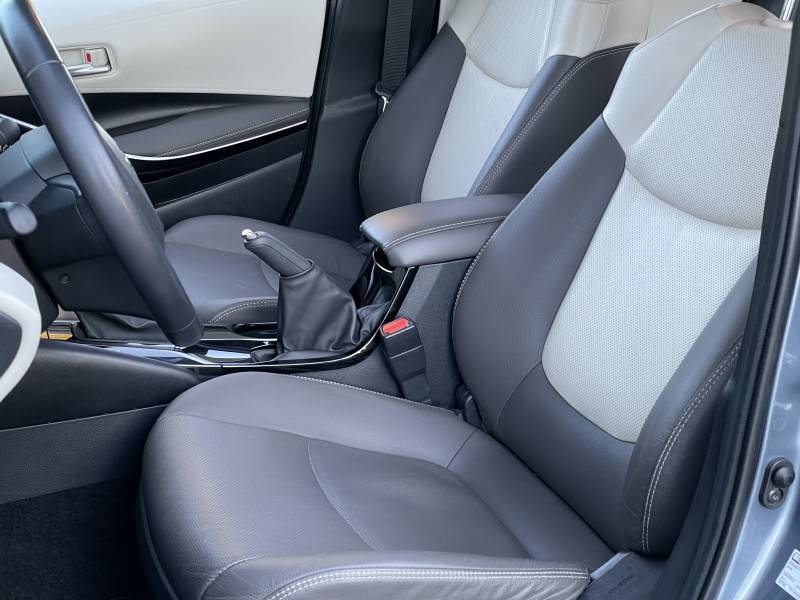 TOYOTA - COROLLA - 2020/2021 - Azul - R$ 135.900,00