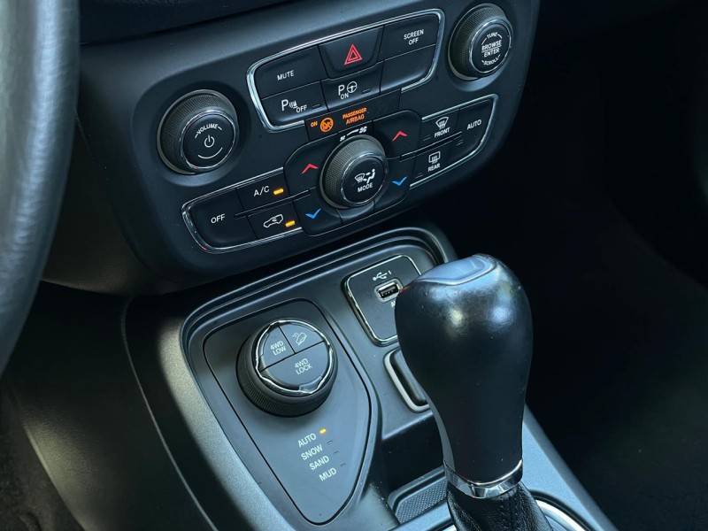 JEEP - COMPASS - 2021/2021 - Branca - R$ 114.900,00