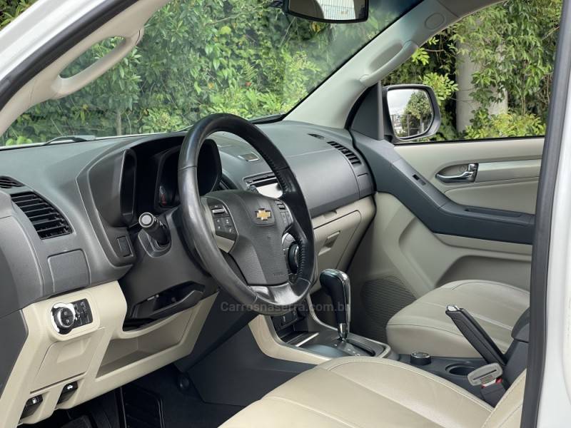 CHEVROLET - TRAILBLAZER - 2014/2014 - Branca - R$ 122.000,00