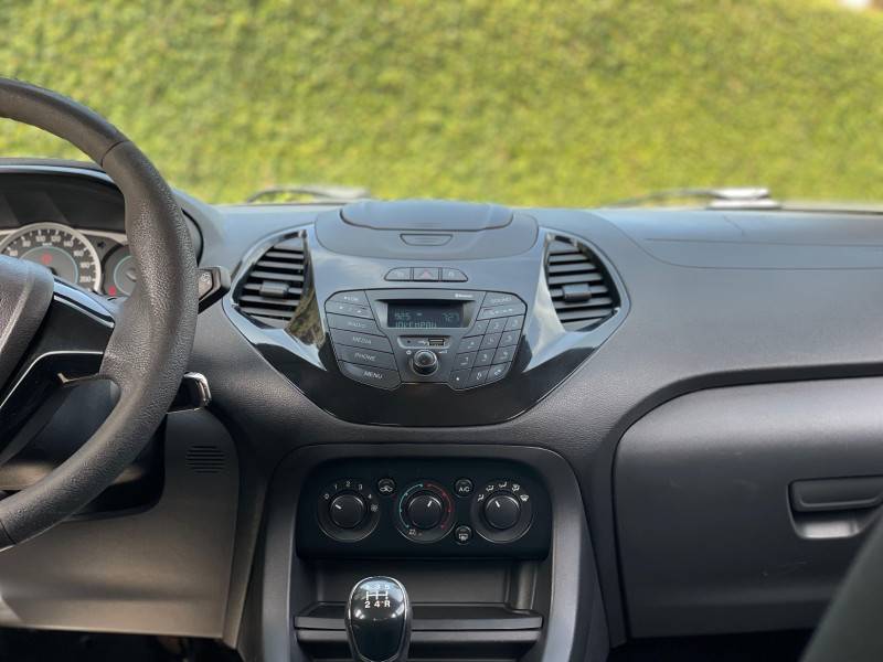 FORD - KA + - 2015/2015 - Prata - R$ 41.900,00