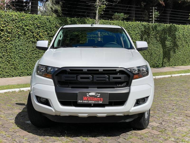 FORD - RANGER - 2018/2019 - Branca - R$ 124.900,00