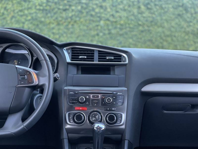 CITROËN - C4 LOUNGE - 2013/2014 - Branca - R$ 45.000,00