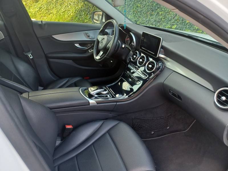 MERCEDES-BENZ - C 200 - 2015/2015 - Branca - R$ 125.900,00