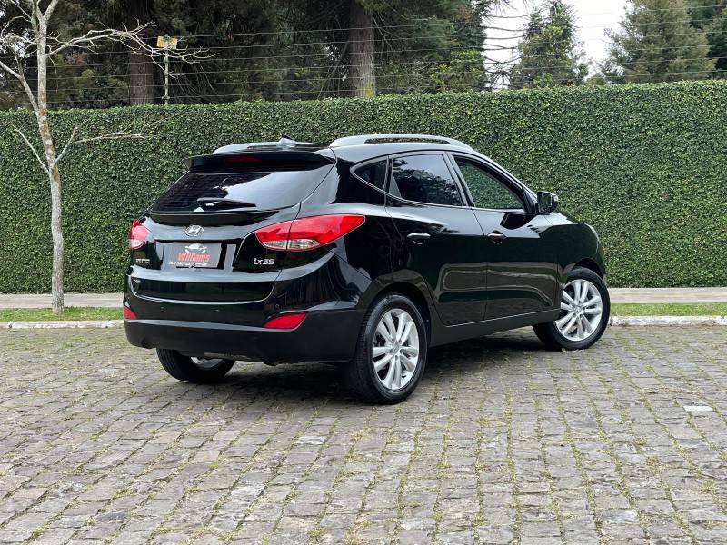 HYUNDAI - IX35 - 2010/2011 - Preta - R$ 58.900,00