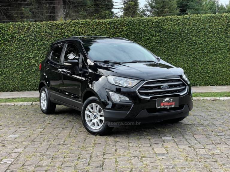 FORD - ECOSPORT - 2017/2018 - Preta - R$ 72.900,00