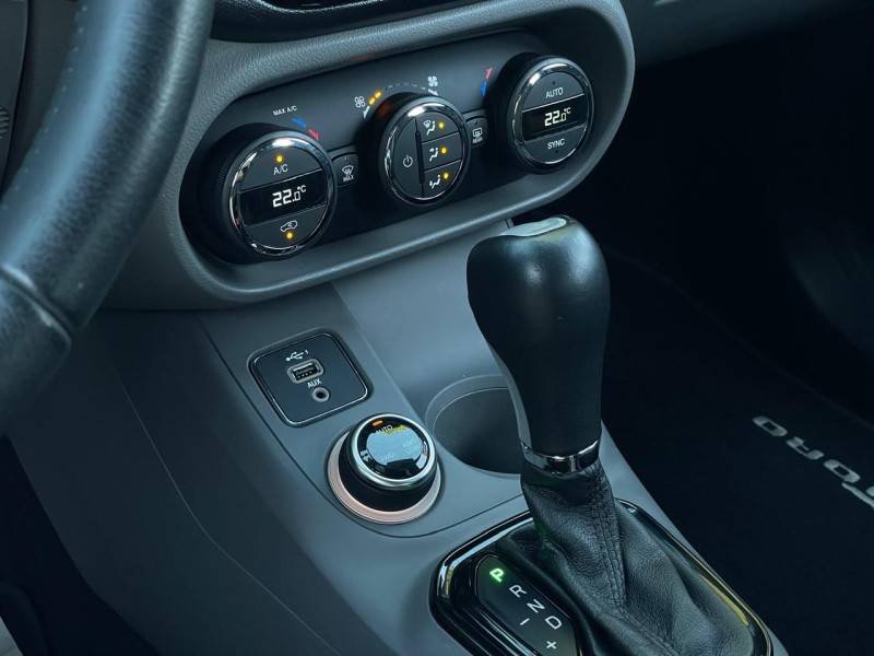 FIAT - TORO - 2020/2021 - Cinza - R$ 117.900,00