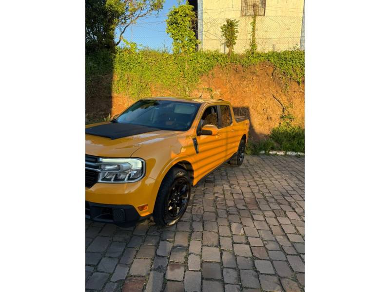 FORD - MAVERICK - 2022/2022 - Laranja - R$ 163.900,00