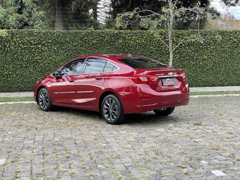 CHEVROLET - CRUZE - 2018/2019 - Vermelha - R$ 98.900,00