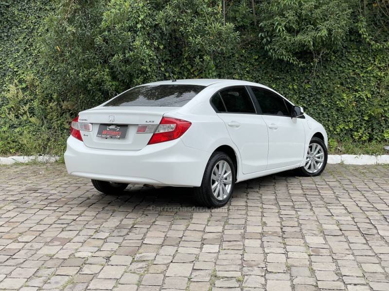 HONDA - CIVIC - 2012/2013 - Branca - R$ 63.900,00