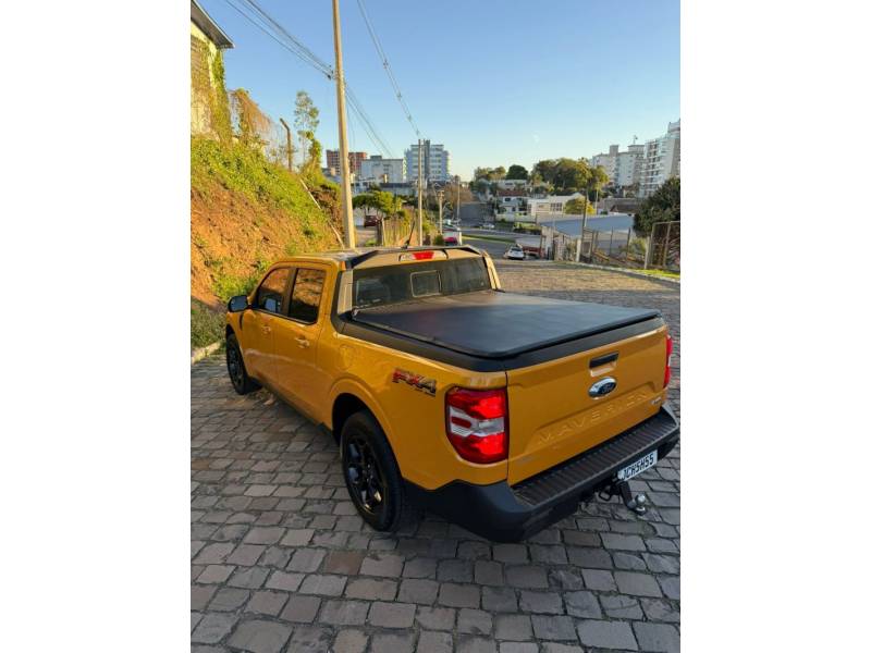 FORD - MAVERICK - 2022/2022 - Laranja - R$ 163.900,00