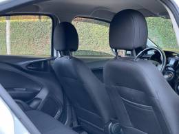 FIAT - CRONOS - 2023/2023 - Branca - R$ 69.900,00