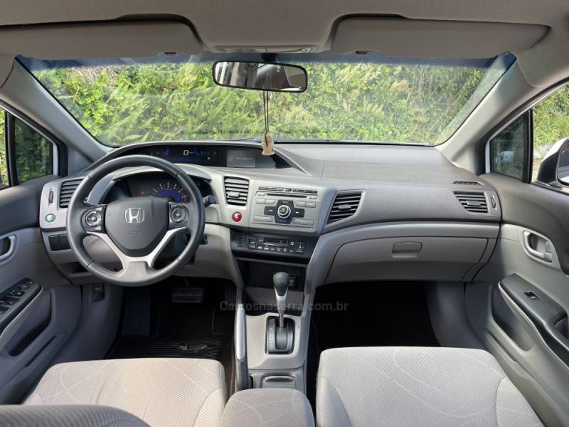 HONDA - CIVIC - 2012/2013 - Branca - R$ 63.900,00