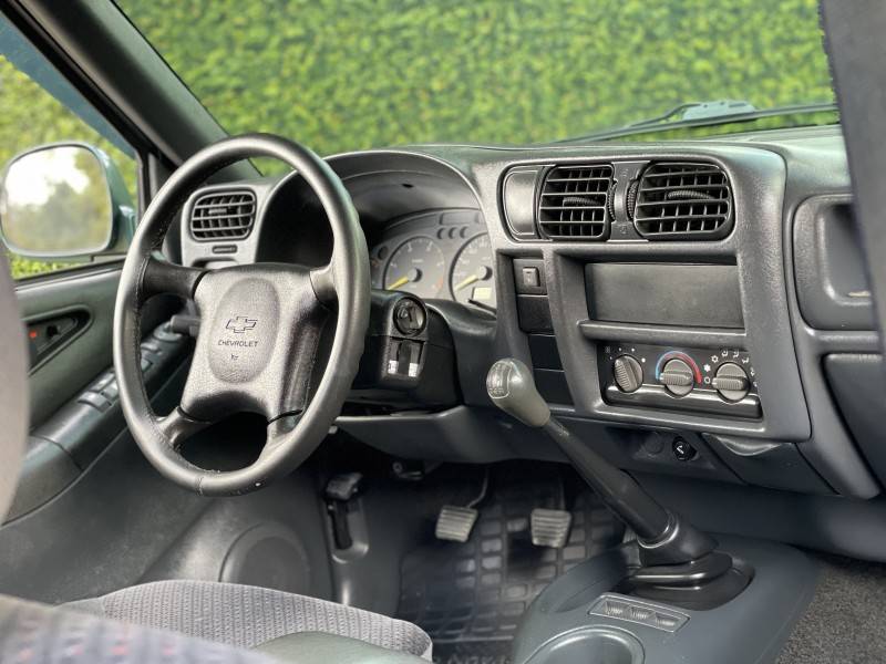 CHEVROLET - S10 - 2002/2002 - Verde - R$ 62.900,00