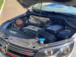 VOLKSWAGEN - TIGUAN - 2011/2012 - Prata - R$ 56.900,00