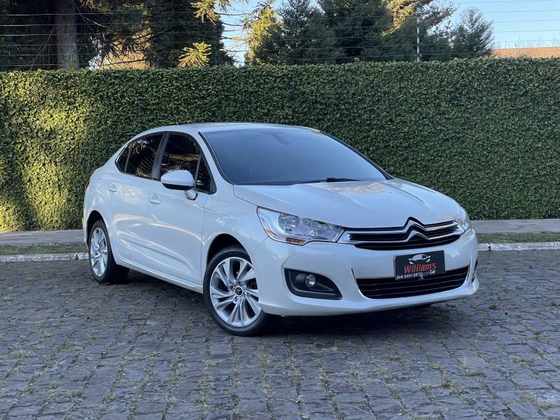 CITROËN - C4 LOUNGE - 2013/2014 - Branca - R$ 45.000,00