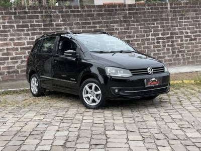VOLKSWAGEN - SPACEFOX - 2012/2013 - Preta - R$ 36.900,00