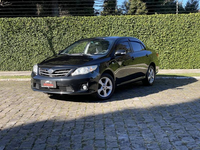 TOYOTA - COROLLA - 2011/2012 - Preta - R$ 64.900,00