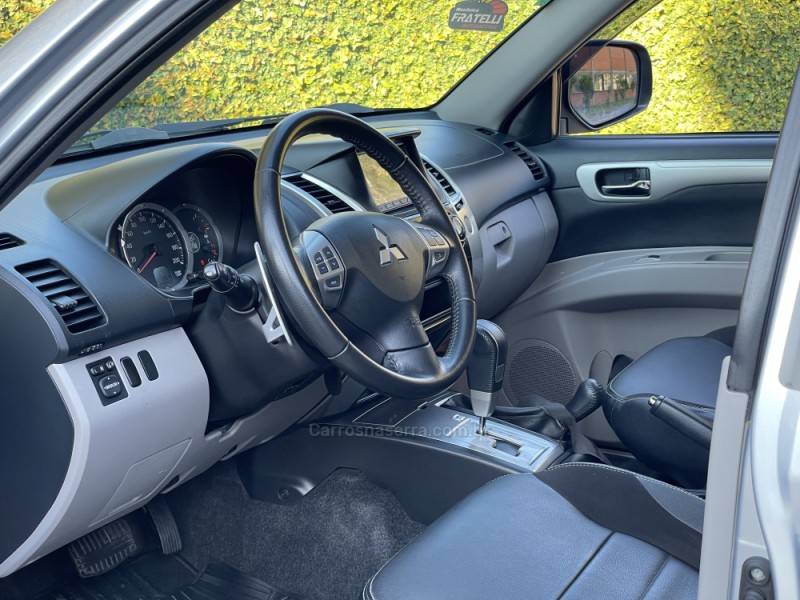 MITSUBISHI - PAJERO DAKAR - 2017/2018 - Cinza - R$ 166.900,00