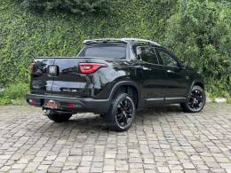 FIAT - TORO - 2016/2017 - Preta - R$ 97.900,00