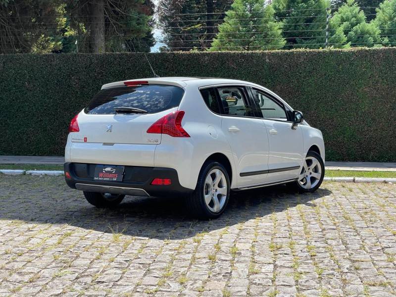 PEUGEOT - 3008 - 2012/2013 - Branca - R$ 43.900,00