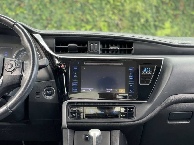 TOYOTA - COROLLA - 2019/2019 - Branca - R$ 108.900,00
