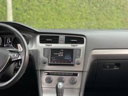 VOLKSWAGEN - GOLF - 2015/2016 - Branca - R$ 75.900,00