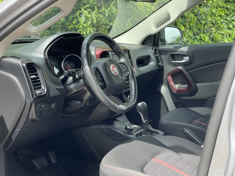 FIAT - TORO - 2020/2021 - Prata - R$ 114.900,00