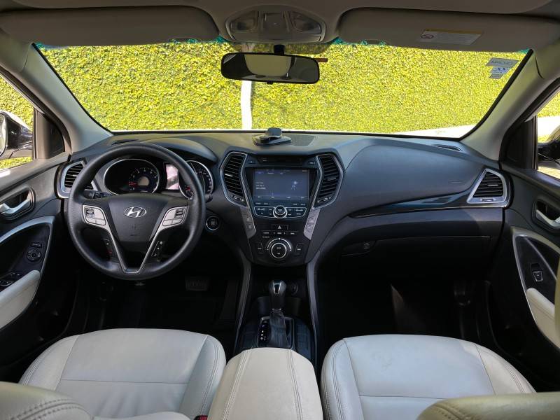 HYUNDAI - SANTA FÉ - 2013/2014 - Branca - R$ 85.900,00