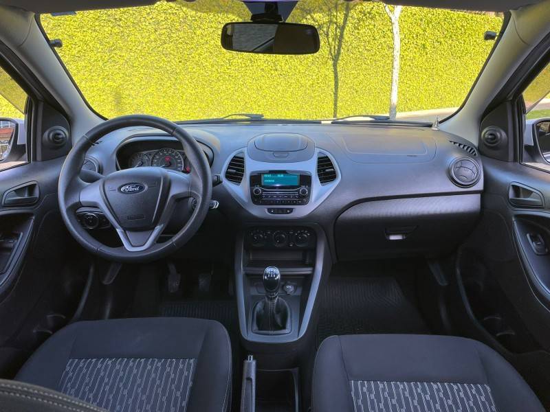 FORD - KA + - 2018/2019 - Branca - R$ 49.990,00